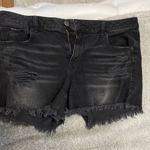 American eagle black shorts